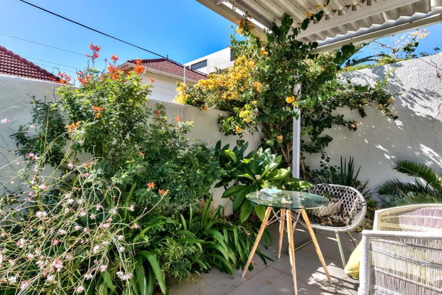 To Let 3 Bedroom Property for Rent in Gardens Western Cape